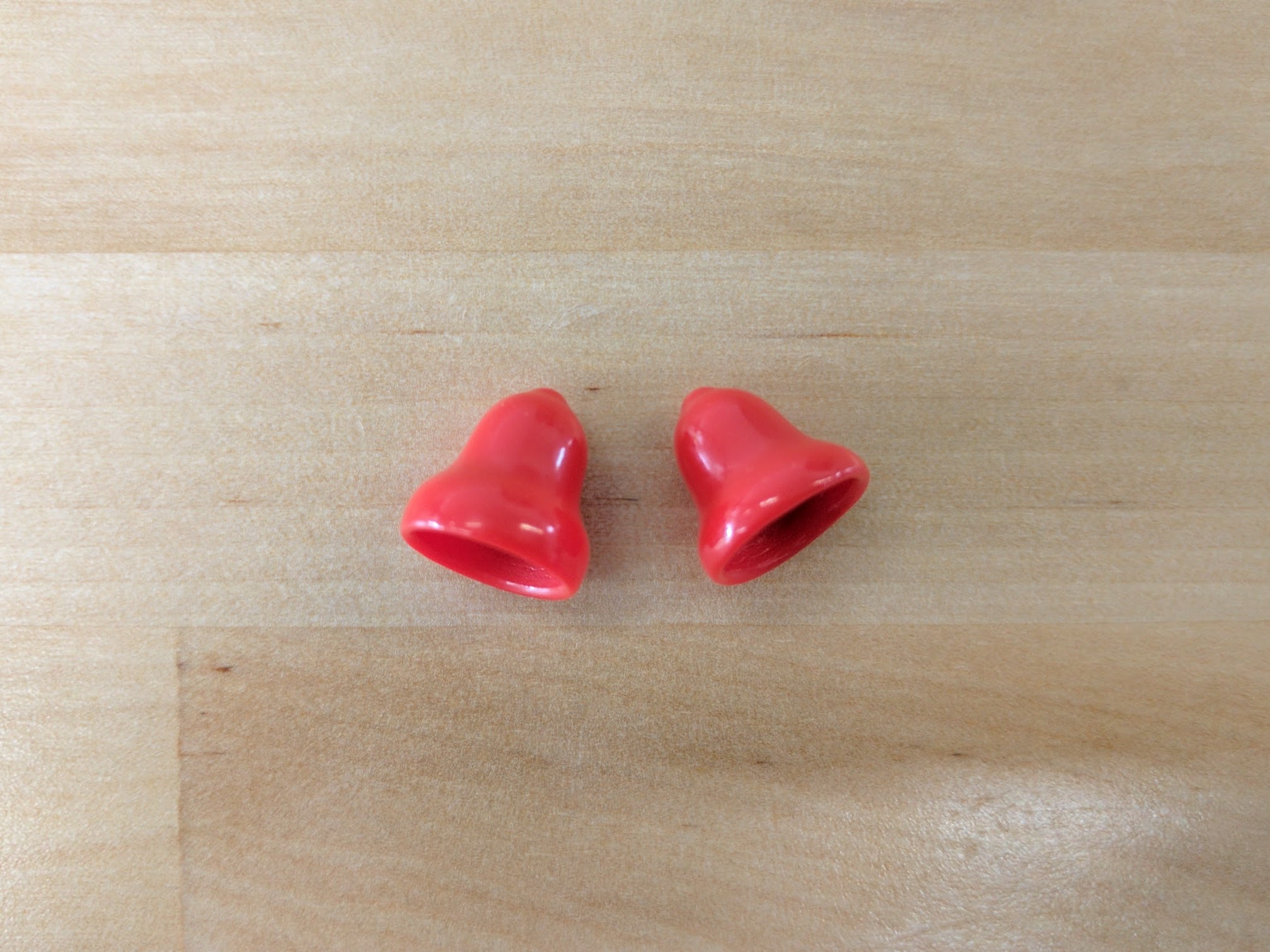 Red plugs.jpg