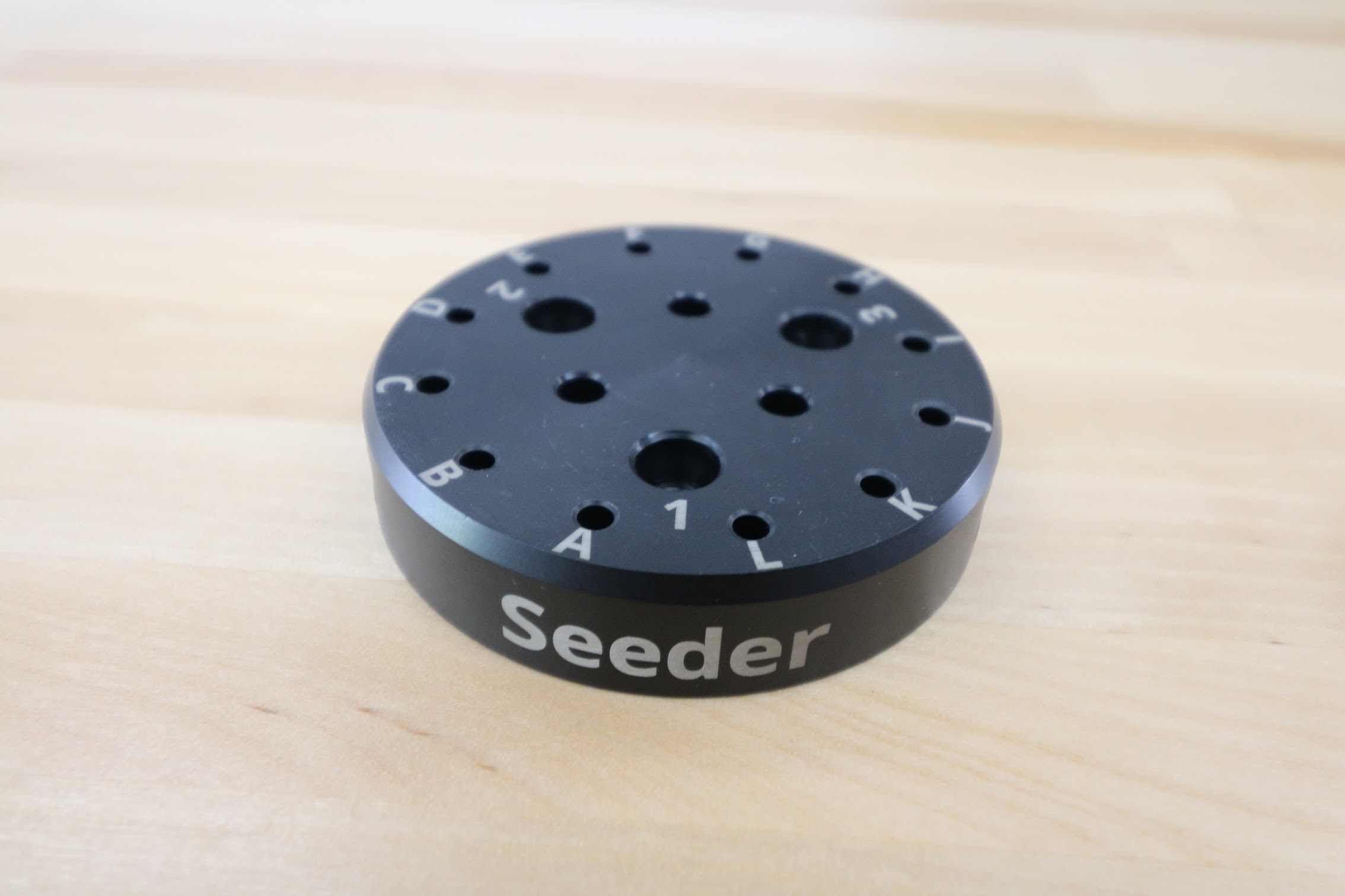 Seeder2.JPG