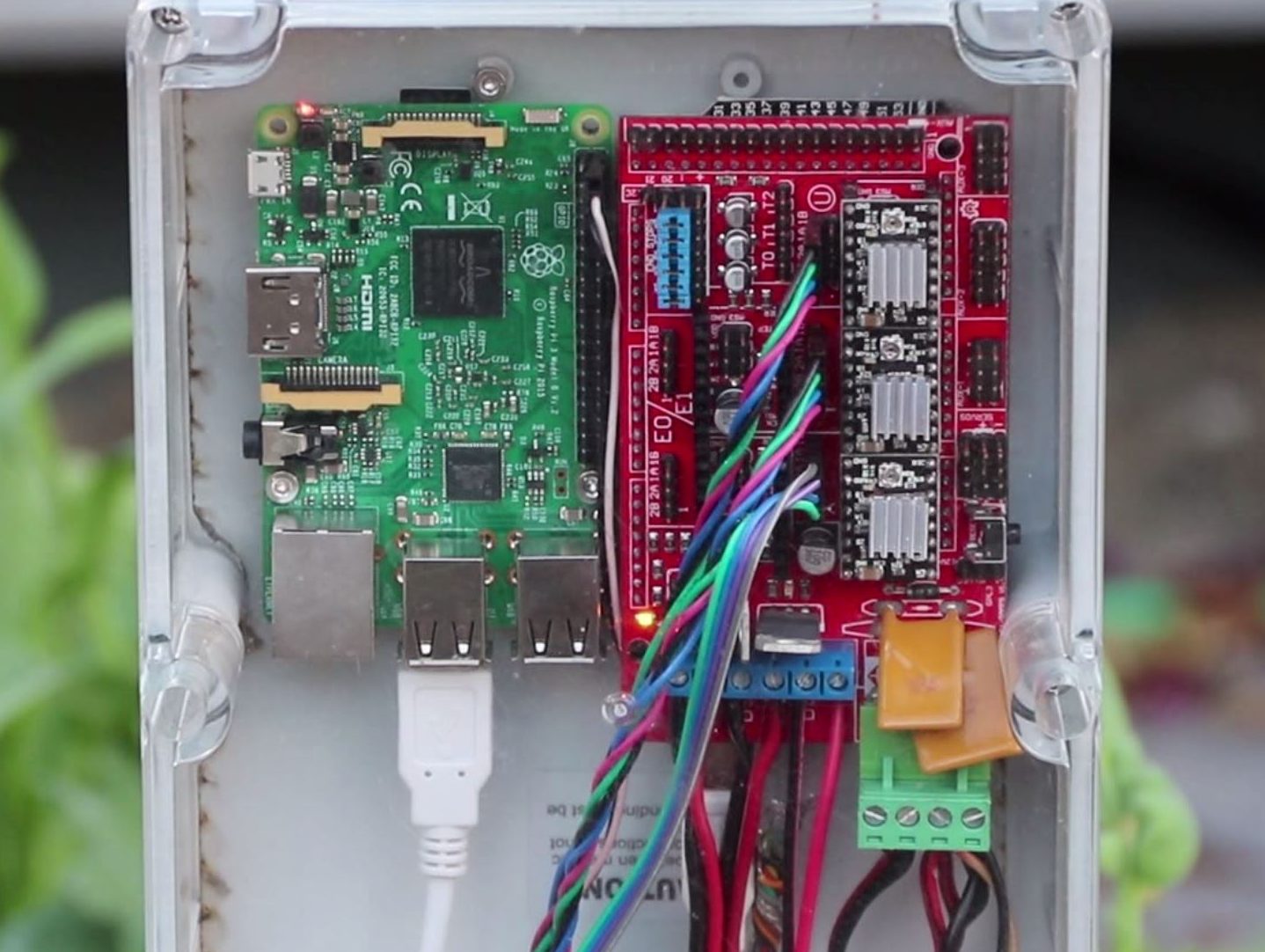 0f9fa1f-Electronics-e1467249147751.jpg