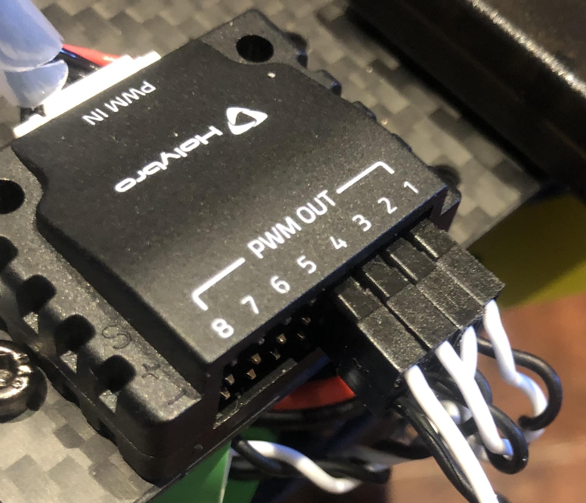 Pixhawk6C的电调连接器