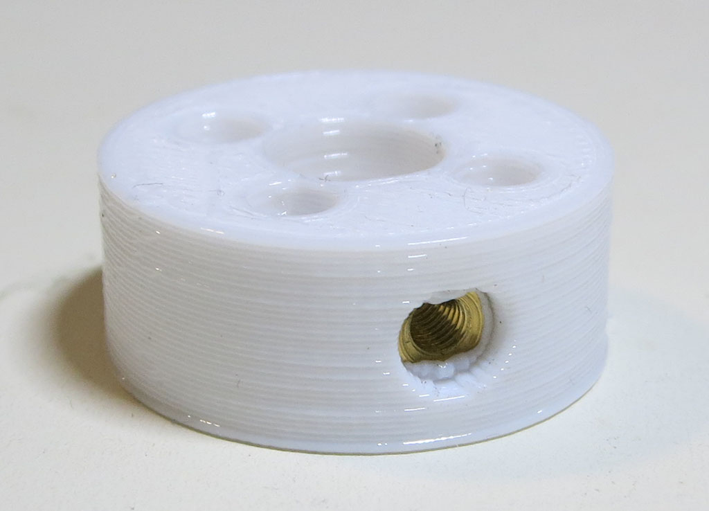 Servo coupler heat set insert complete