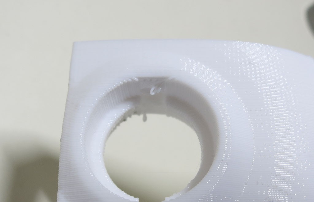 Steering knuckle imperfect bearing hole